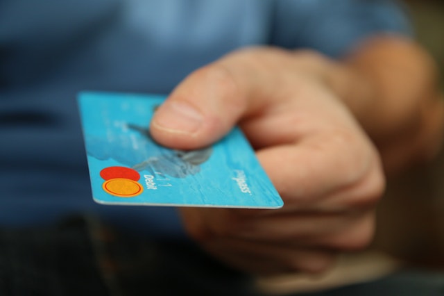 penggunaan kartu kredit dalam keuangan pribadi