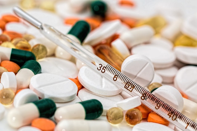 antibiotic capsules close up 139398 - Ingin Penghasilan Melimpah? Cek Pekerjaan di Malaysia Bergaji Besar Ini