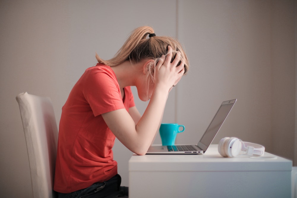 6 Tanda Burnout Karena Pekerjaan dan Cara Mengatasinya