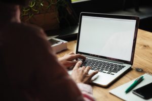 Data Entry: Tanggung Jawab, Jenis, dan Skill yang Dibutuhkannya