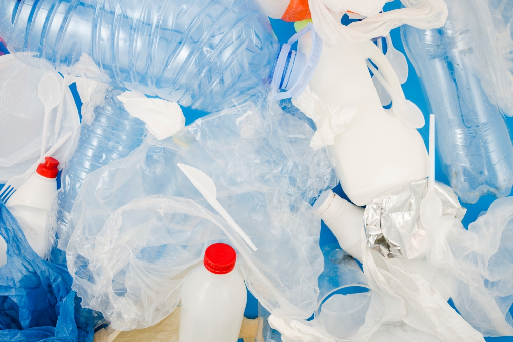 7 Cara Mengurangi Sampah  Plastik di Kantor Glints Blog