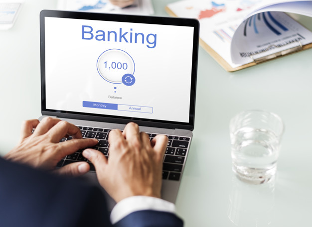 perbedaan mobile banking dan internet banking