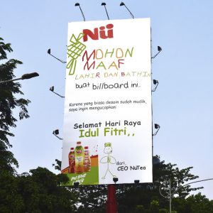 contoh billboard Nu Green Tea