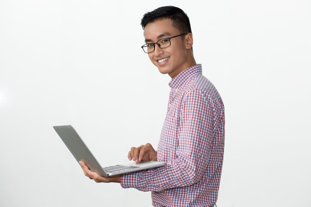 Cara Cek Spesifikasi Laptop Windows Dan Macbook Glints Blog Cara cek spesifikasi laptop windows dan macbook glints blog