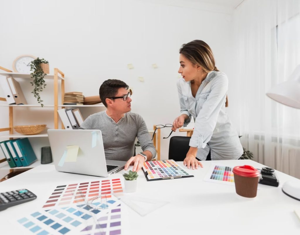 fashion designer assistant jobs