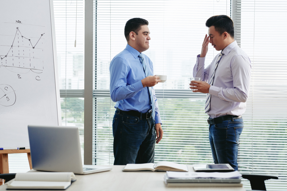 có nên kết bạn với đồng nghiệp trên mạng xã hội