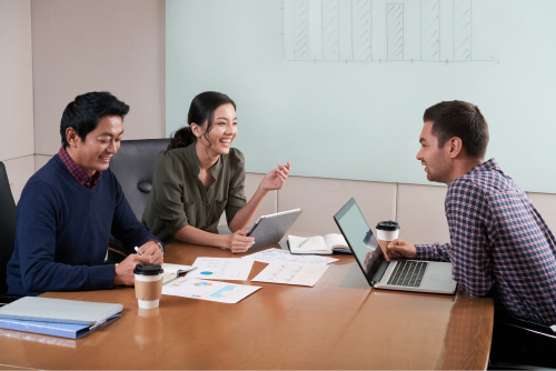 constructive-feedback-tai-noi-lam-viec